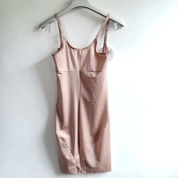 New SPANX SmartGrip Open-Bust Full Foundation Slip NWT XS - Picture 12 of 17